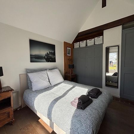 Maison De Campagne Lumineuse Spacieuse Dans Impasse Au Calme A Proximite D'Un Chateau Deux Verandas Grand Jardin Cabane Pour Velos, Pres Port En Bessin Et Bayeux, Proche Plages Du Debarquement Commes 외부 사진