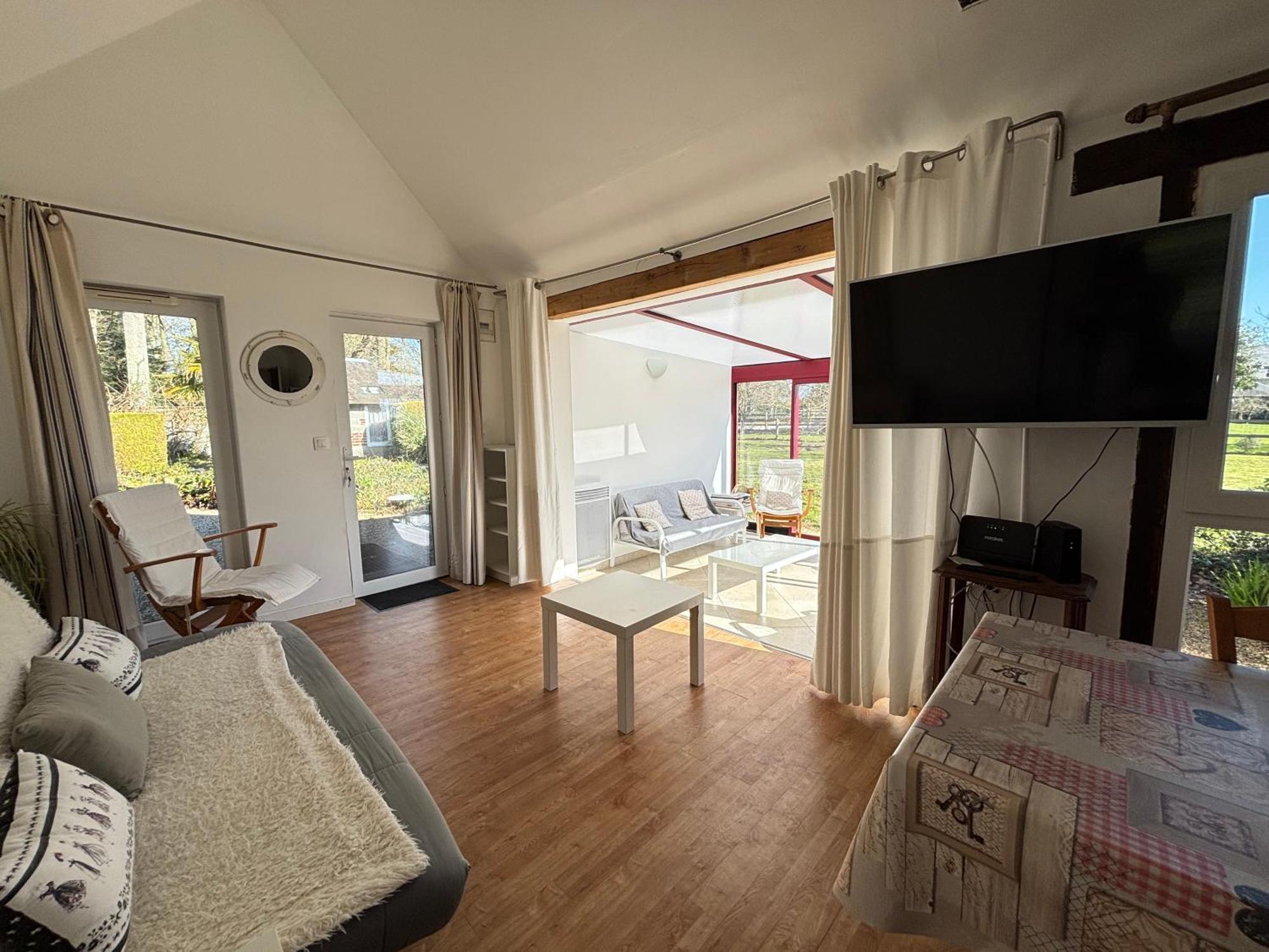 Maison De Campagne Lumineuse Spacieuse Dans Impasse Au Calme A Proximite D'Un Chateau Deux Verandas Grand Jardin Cabane Pour Velos, Pres Port En Bessin Et Bayeux, Proche Plages Du Debarquement Commes 외부 사진